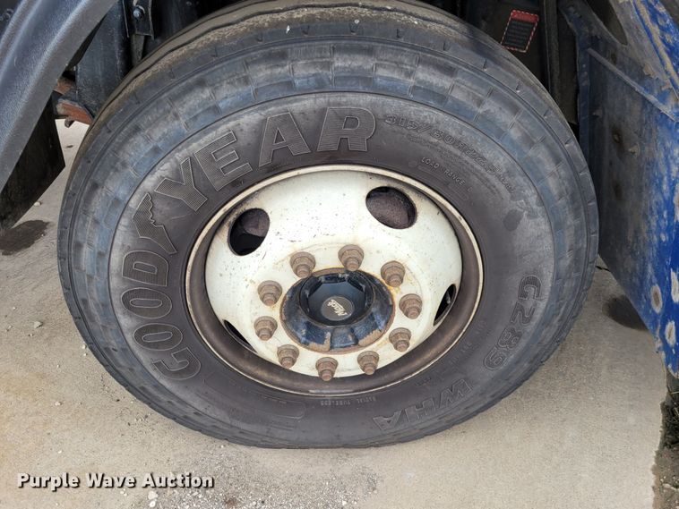 image for item DK1751 2014 Mack LEU613  refuse truck