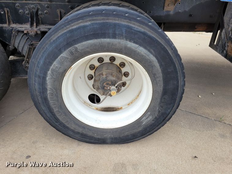 image for item DK1751 2014 Mack LEU613  refuse truck