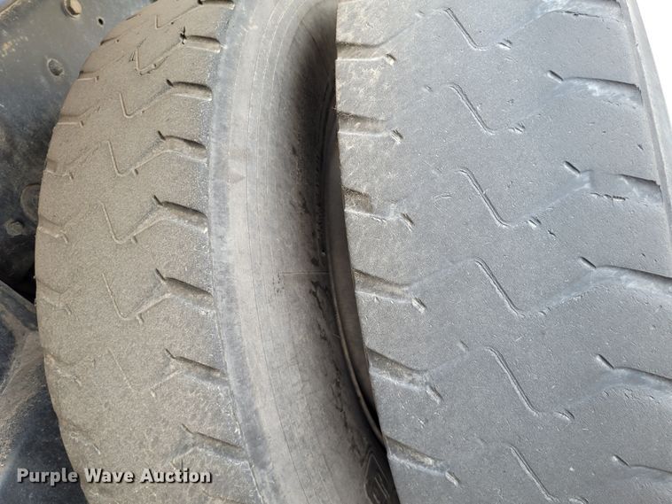 image for item DK1751 2014 Mack LEU613  refuse truck