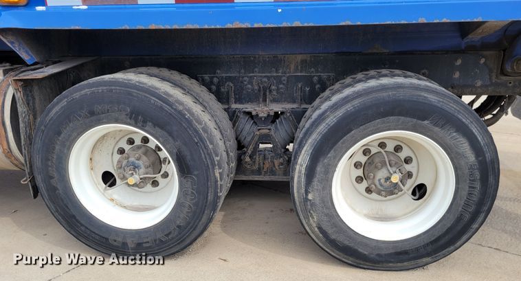 image for item DK1751 2014 Mack LEU613  refuse truck