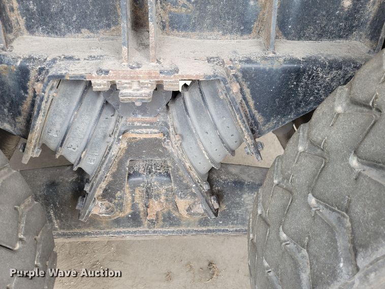 image for item DK1751 2014 Mack LEU613  refuse truck