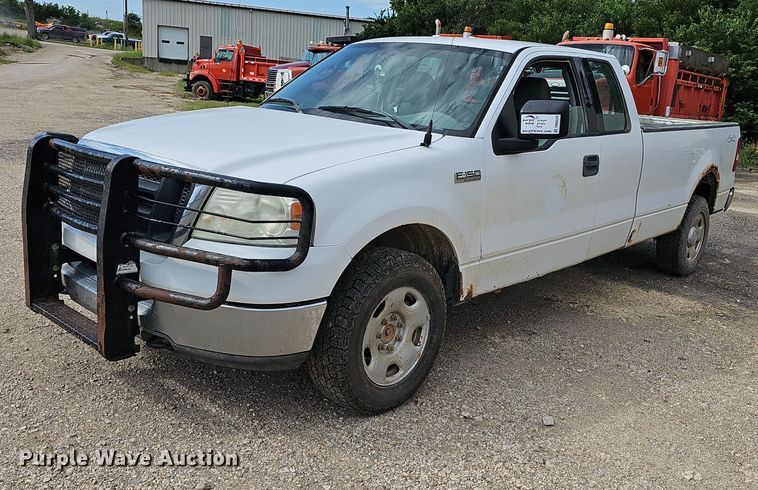 image for item DN8526 2004 Ford F150  SuperCab pickup truck