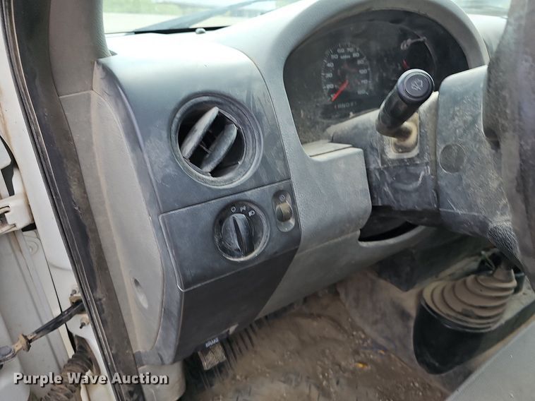 image for item DN8526 2004 Ford F150  SuperCab pickup truck