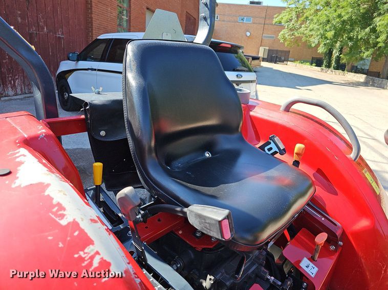 image for item DN8567 2014 Massey Ferguson 1739E  tractor