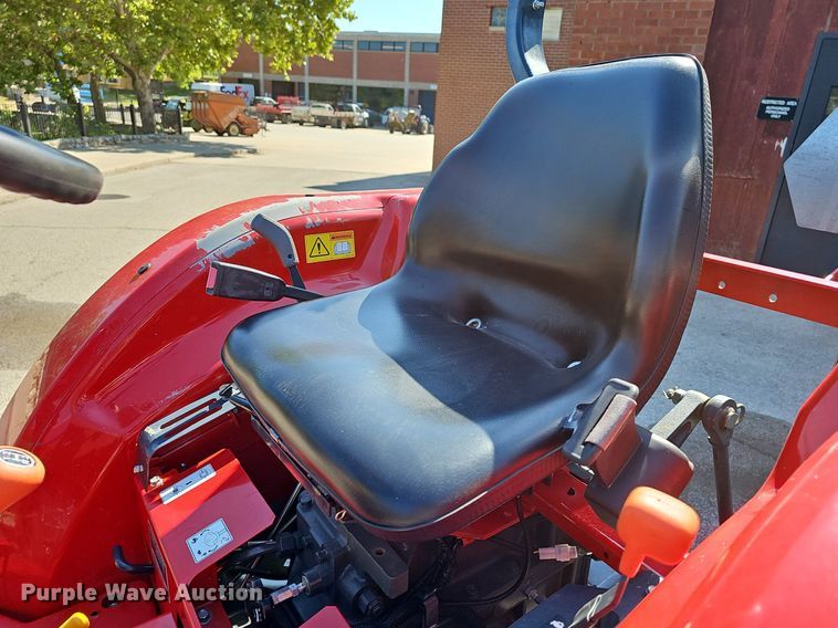 image for item DN8567 2014 Massey Ferguson 1739E  tractor