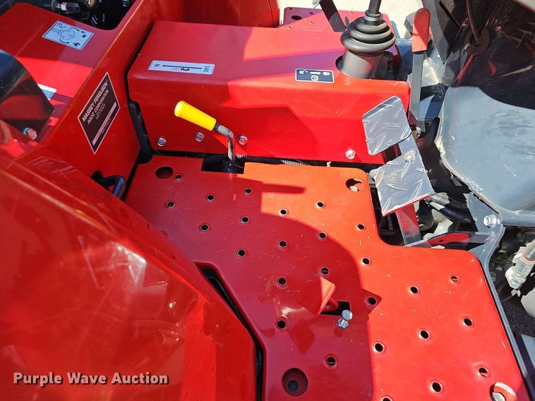 image for item DN8567 2014 Massey Ferguson 1739E  tractor