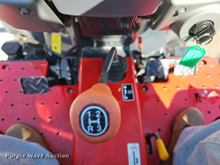 image for item DN8567 2014 Massey Ferguson 1739E  tractor