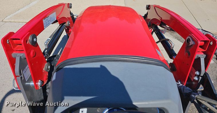 image for item DN8567 2014 Massey Ferguson 1739E  tractor