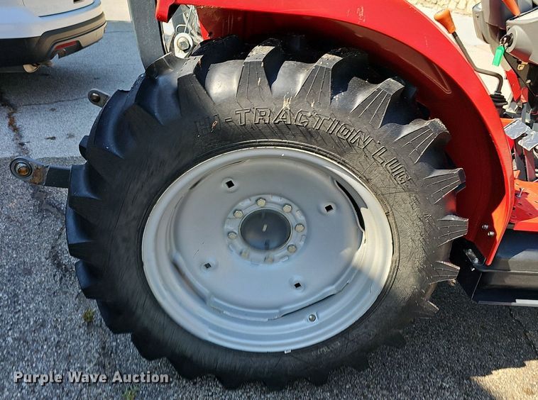 image for item DN8567 2014 Massey Ferguson 1739E  tractor