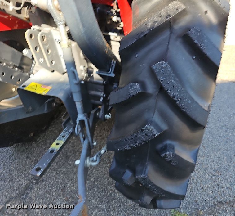 image for item DN8567 2014 Massey Ferguson 1739E  tractor