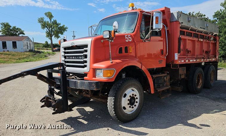 image for item DN8581 2003 Sterling LT7500  dump truck