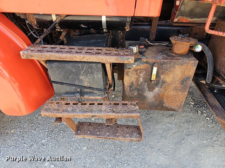 image for item DN8581 2003 Sterling LT7500  dump truck