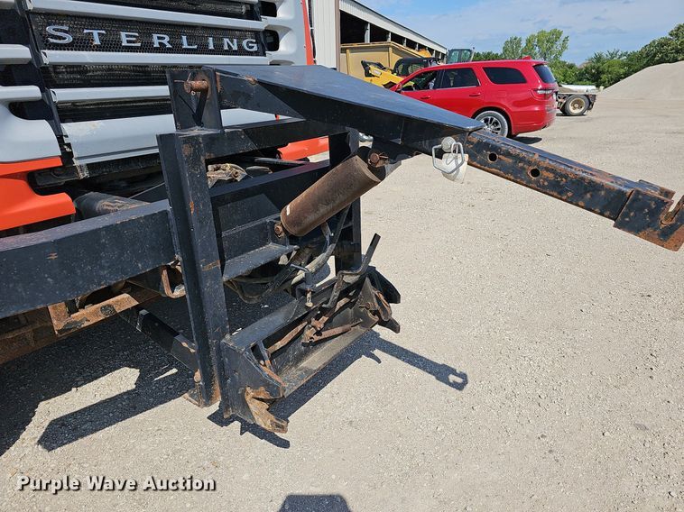 image for item DN8581 2003 Sterling LT7500  dump truck