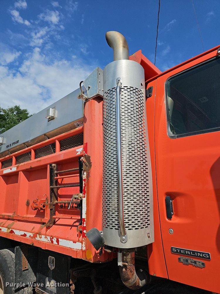 image for item DN8581 2003 Sterling LT7500  dump truck