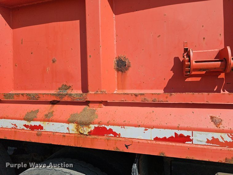 image for item DN8581 2003 Sterling LT7500  dump truck
