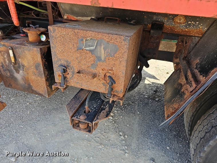 image for item DN8581 2003 Sterling LT7500  dump truck