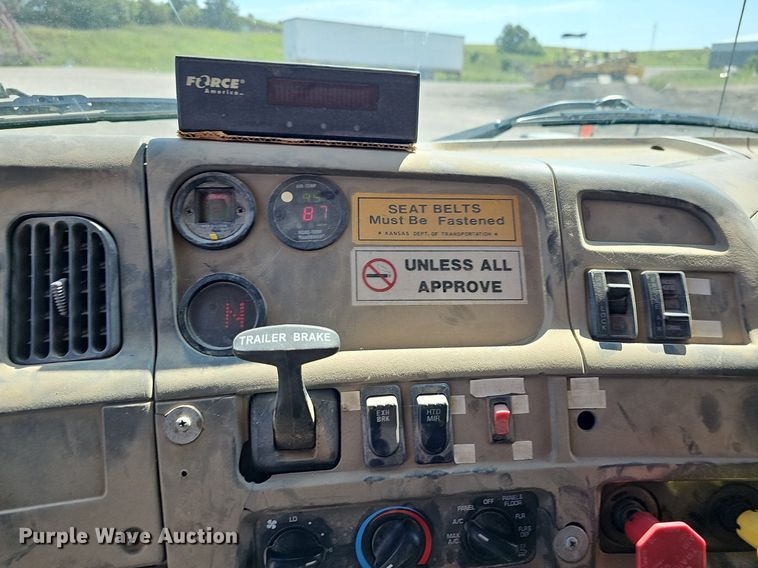 image for item DN8581 2003 Sterling LT7500  dump truck