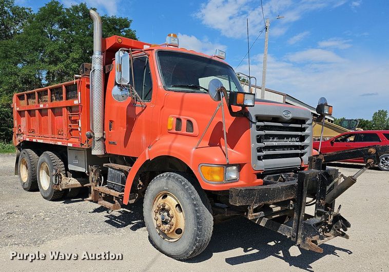 image for item DN8582 2001 Sterling LT7500  dump truck