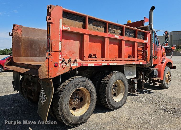 image for item DN8582 2001 Sterling LT7500  dump truck