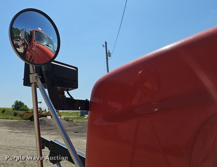 image for item DN8582 2001 Sterling LT7500  dump truck