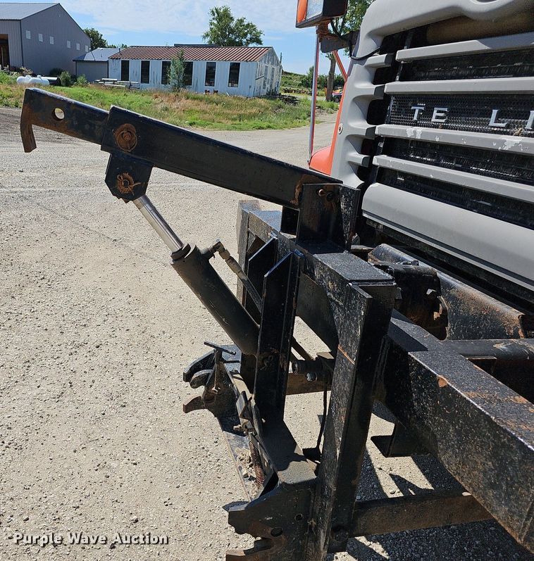 image for item DN8582 2001 Sterling LT7500  dump truck