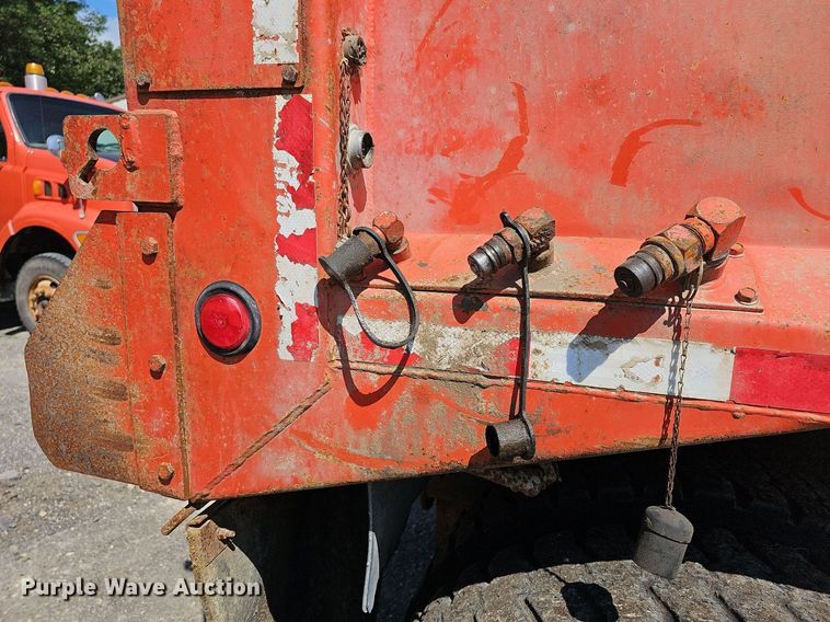 image for item DN8582 2001 Sterling LT7500  dump truck