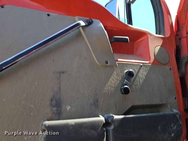 image for item DN8582 2001 Sterling LT7500  dump truck