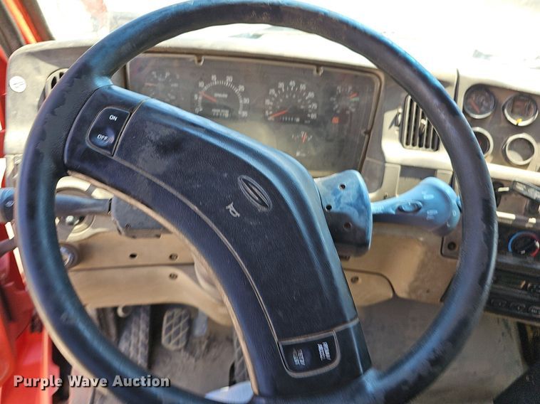 image for item DN8582 2001 Sterling LT7500  dump truck