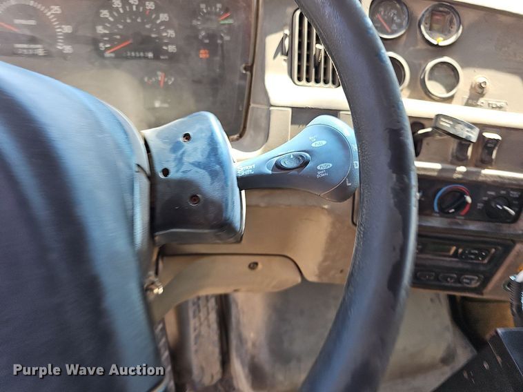 image for item DN8582 2001 Sterling LT7500  dump truck