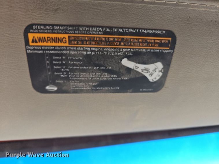 image for item DN8582 2001 Sterling LT7500  dump truck