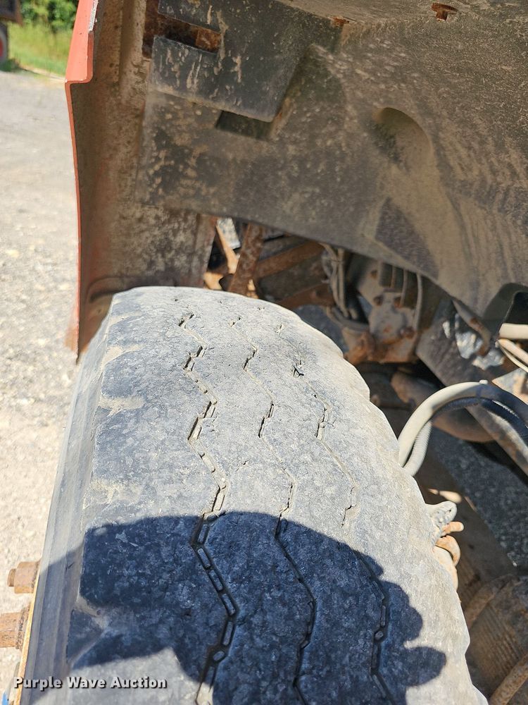 image for item DN8582 2001 Sterling LT7500  dump truck