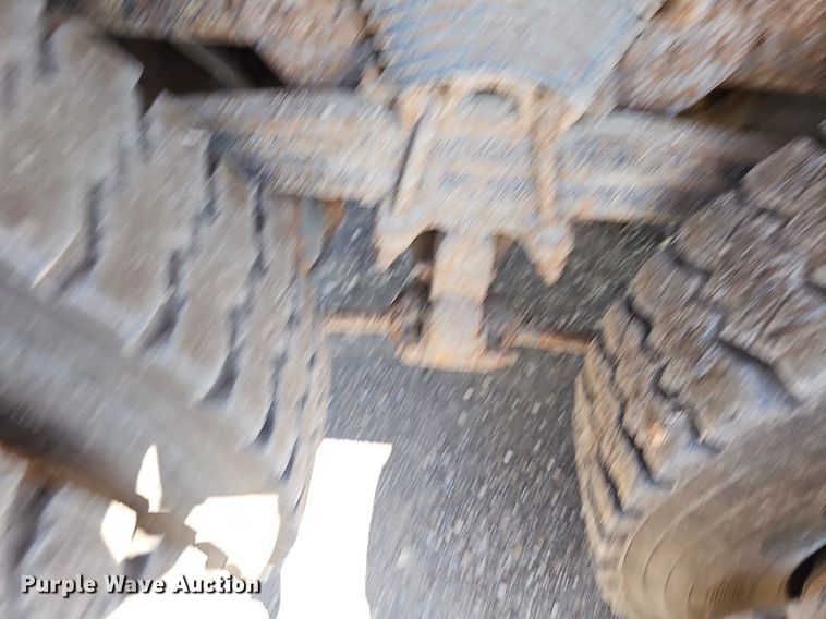 image for item DN8582 2001 Sterling LT7500  dump truck