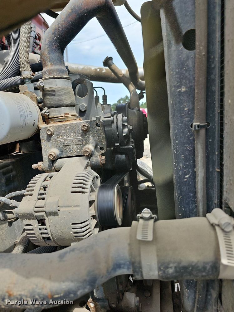 image for item DN8583 1995 Ford L8000  dump truck