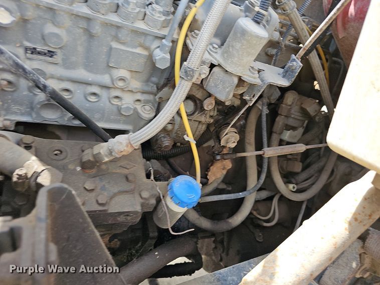 image for item DN8583 1995 Ford L8000  dump truck