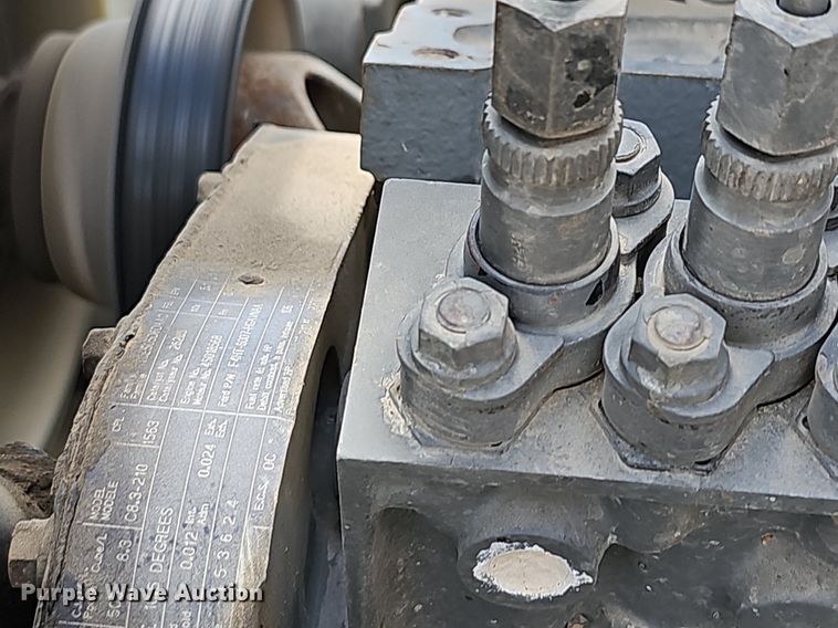 image for item DN8583 1995 Ford L8000  dump truck