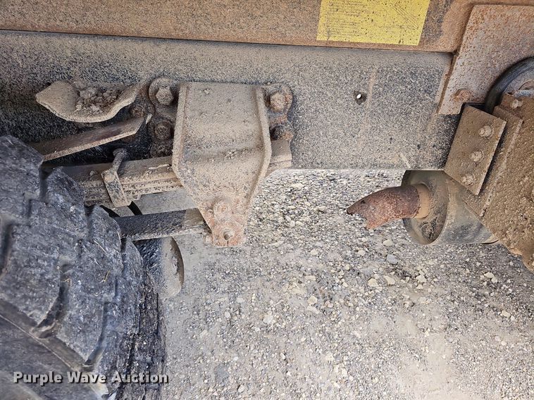 image for item DN8583 1995 Ford L8000  dump truck