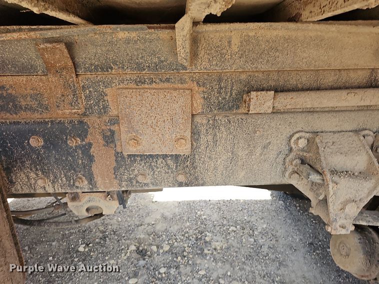 image for item DN8583 1995 Ford L8000  dump truck