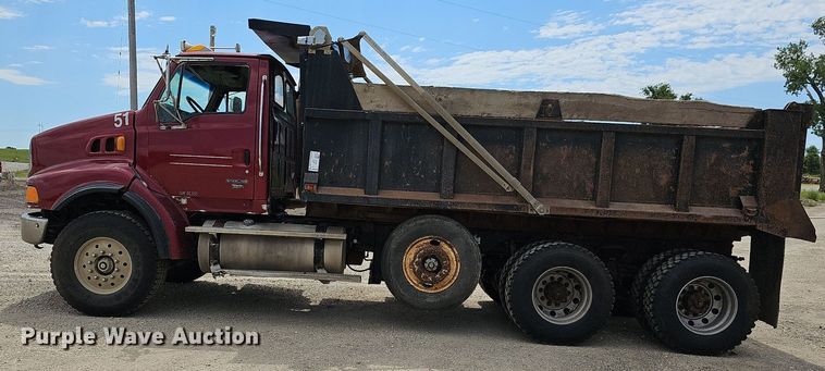image for item DN8584 2007 Sterling L9500  dump truck