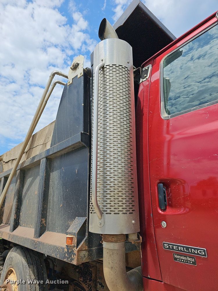 image for item DN8584 2007 Sterling L9500  dump truck