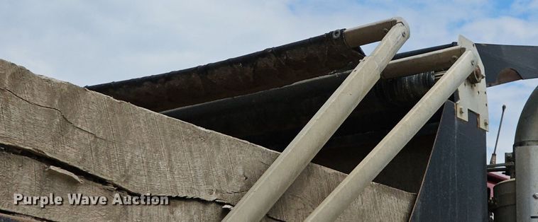 image for item DN8584 2007 Sterling L9500  dump truck