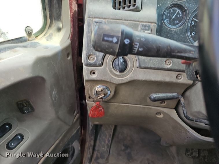 image for item DN8584 2007 Sterling L9500  dump truck