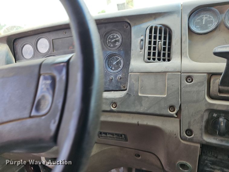 image for item DN8584 2007 Sterling L9500  dump truck