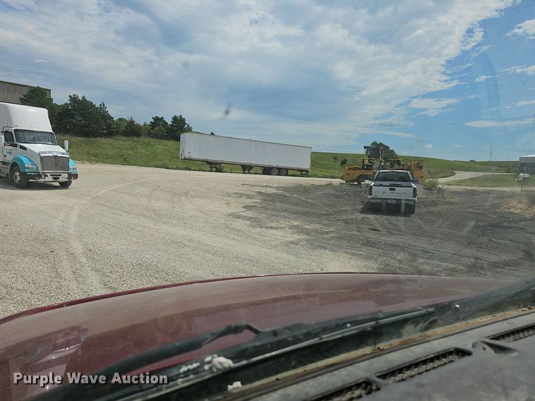 image for item DN8584 2007 Sterling L9500  dump truck