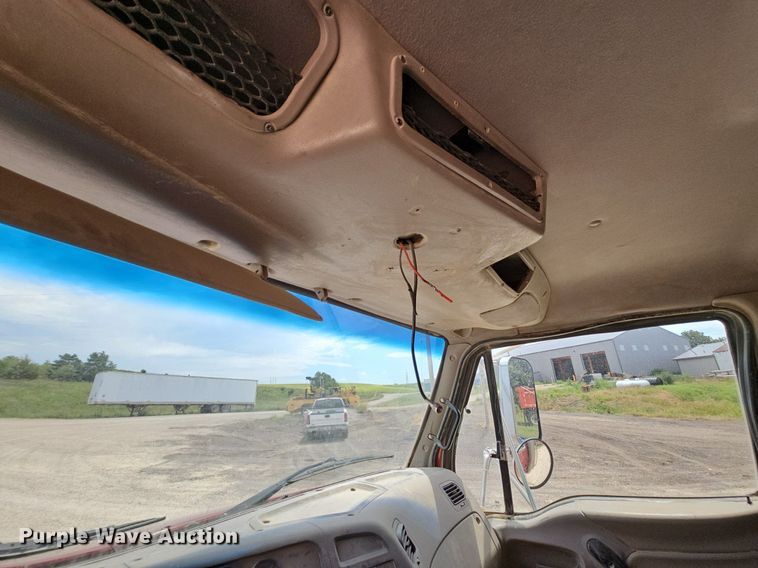 image for item DN8584 2007 Sterling L9500  dump truck