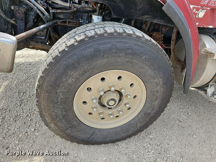 image for item DN8584 2007 Sterling L9500  dump truck