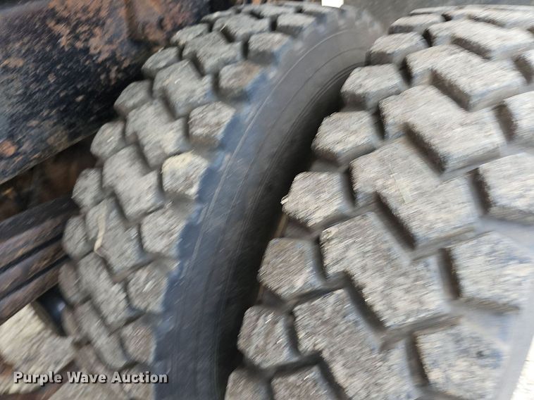 image for item DN8584 2007 Sterling L9500  dump truck