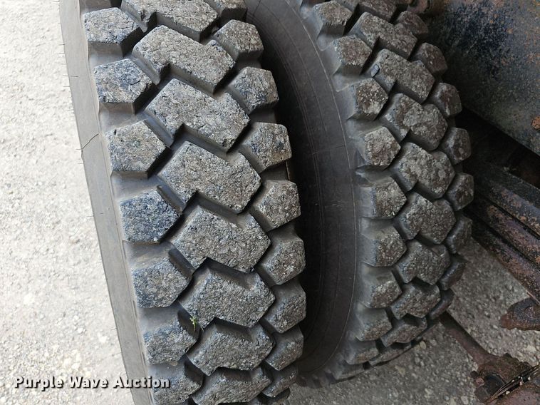 image for item DN8584 2007 Sterling L9500  dump truck