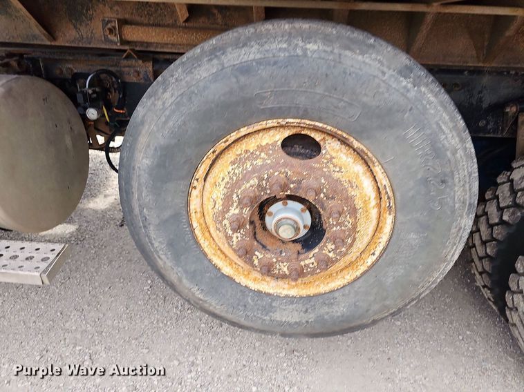 image for item DN8584 2007 Sterling L9500  dump truck