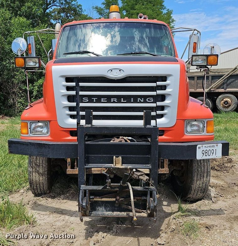 image for item DN8585 2003 Sterling LT7500  dump truck