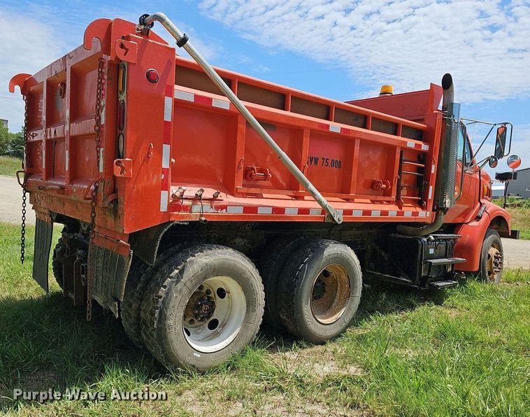 image for item DN8585 2003 Sterling LT7500  dump truck